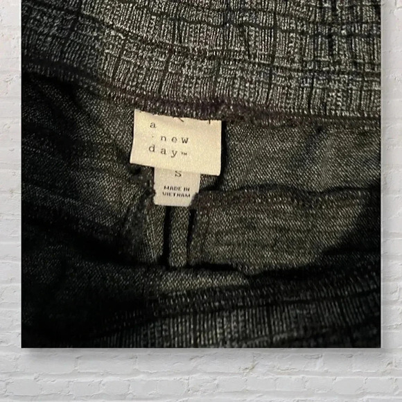 A new day Plaid Jogger Pants Size S - Picture 5 of 5